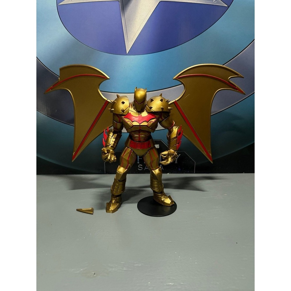 Mcfarlane DC Multiverse - Batman (Gold Hellbat Suit) - Picture 2 of 10